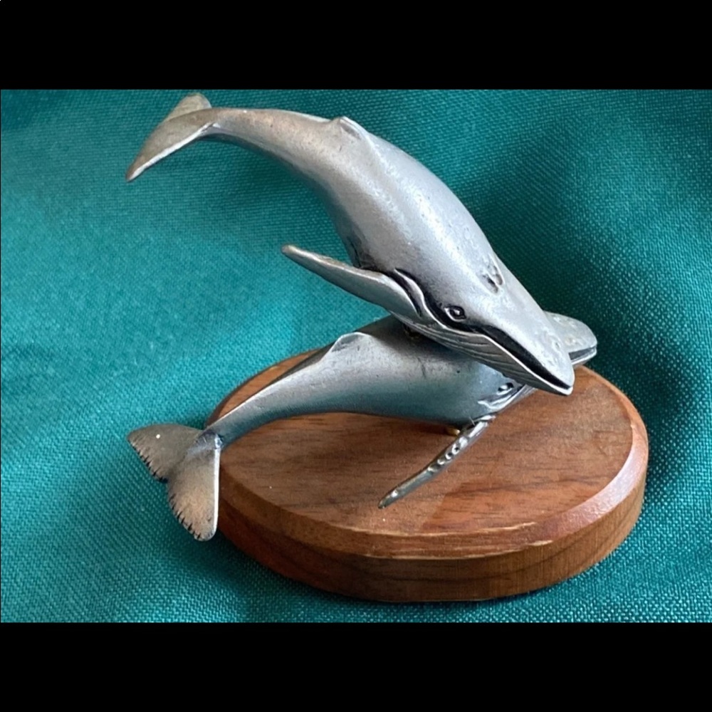 Set of Pewter whales - Picture 5 of 12